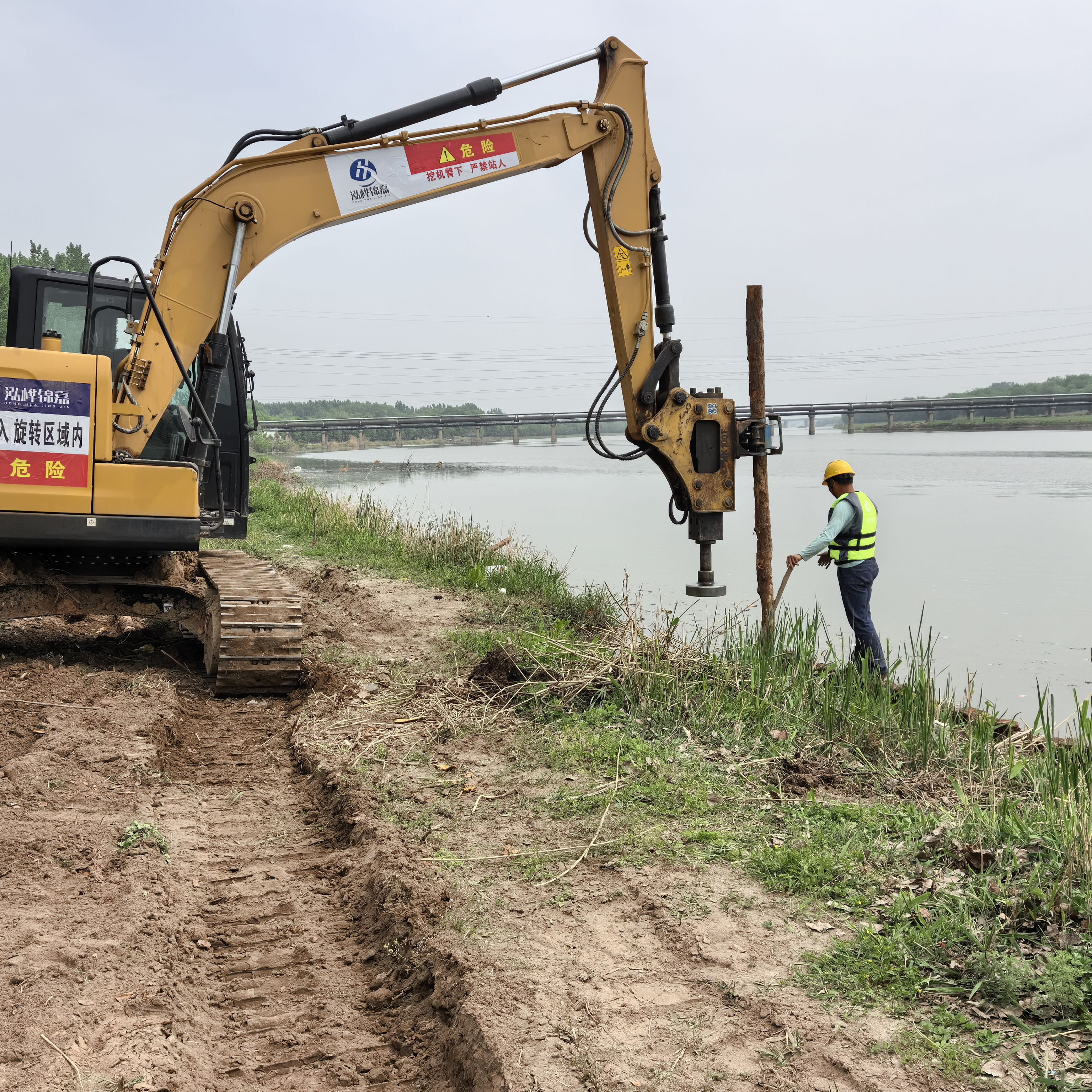 松木樁施工隊泓樺錦嘉 - 護坡樁施工工藝流程？